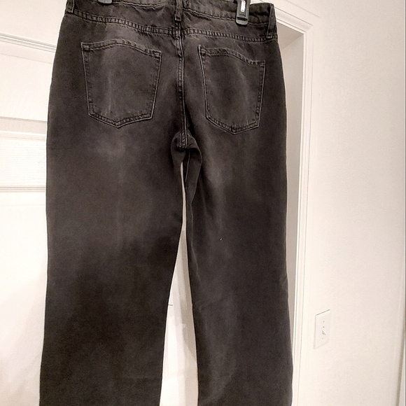 Recycled cotton low rise premium distressed denim - Picture 4 of 4